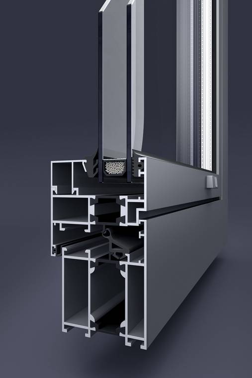 3D απεικόνιση λεπτομερούς τομής του προφίλ παραθύρου Aluprof από αλουμίνιο με μόνωση και πολυθάλαμη κατασκευή.