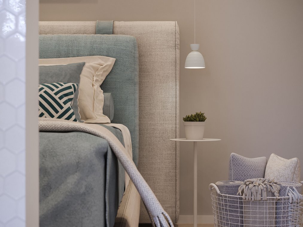 3D απεικόνιση κοντινής λήψης του υπνοδωματίου με μαξιλάρια, μπλε-λευκή κουβέρτα και καλάθι με ζεστές κουβέρτες.