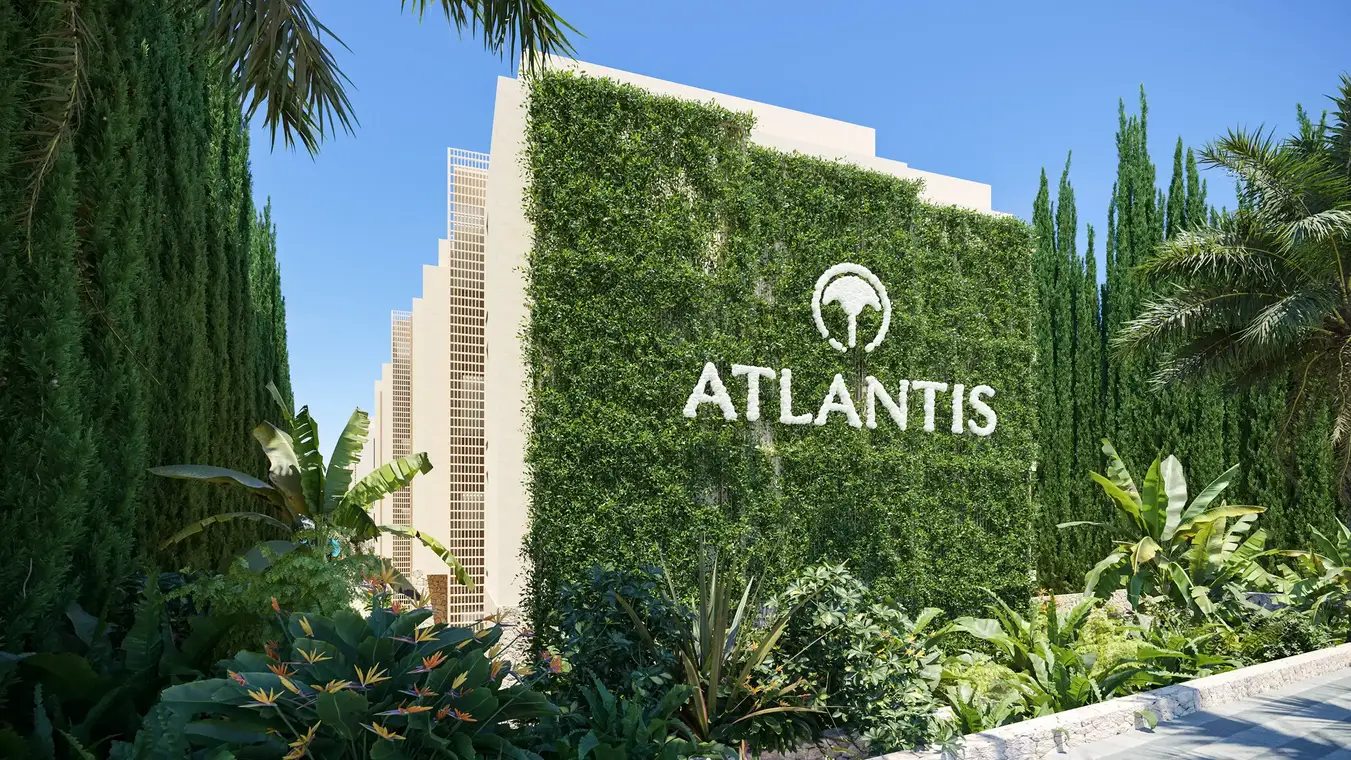 Αρχιτεκτονική απεικόνιση με λογότυπο ATLANTIS και πράσινο τοίχο – ATLANTIS Ibiza